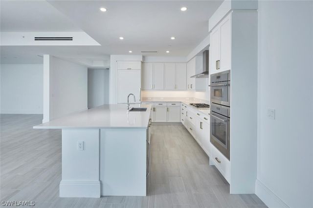 4810 Pelican Colony BLVD 2102, Bonita Springs, FL 34134