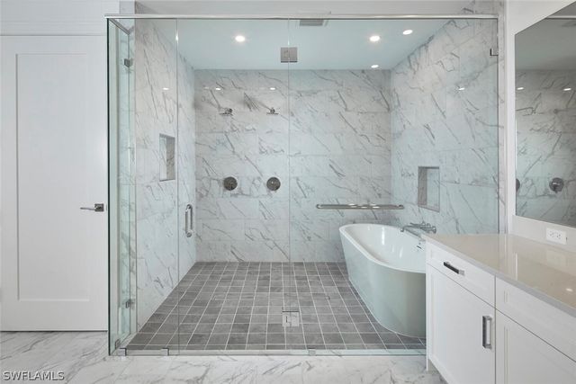 4810 Pelican Colony BLVD 2102, Bonita Springs, FL 34134