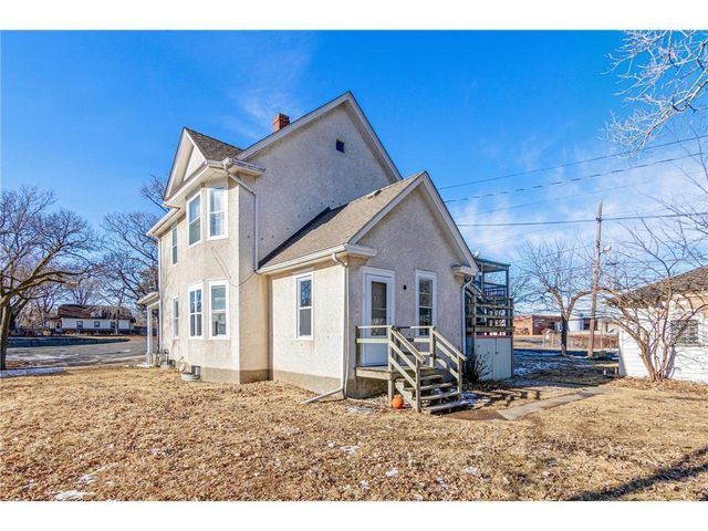 2222 Girard Avenue N, Minneapolis, MN 55411