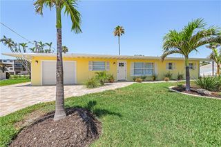 2 Fairview BLVD, Fort Myers Beach, FL 33931