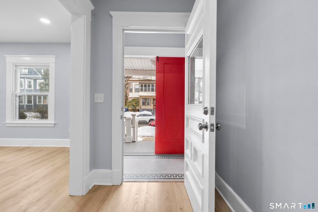 11 Young Street, New Haven, CT 06511