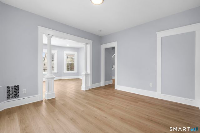 11 Young Street, New Haven, CT 06511