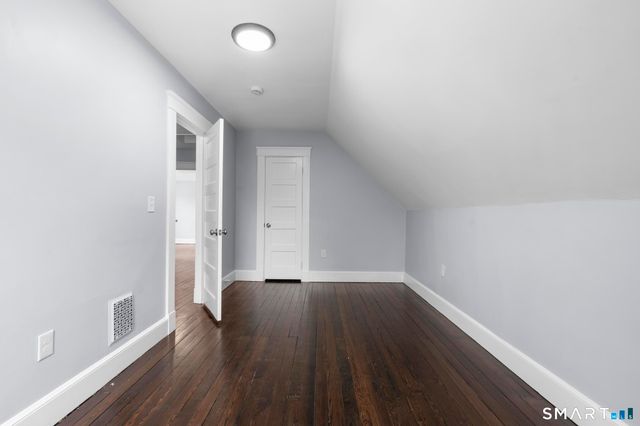 11 Young Street, New Haven, CT 06511