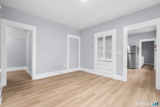 11 Young Street, New Haven, CT 06511