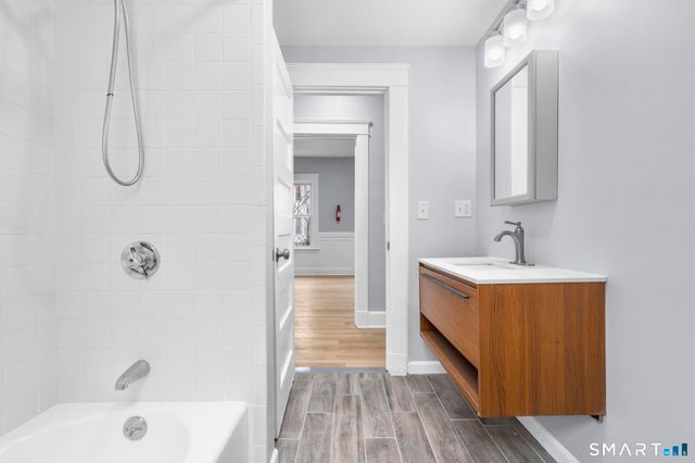 11 Young Street, New Haven, CT 06511