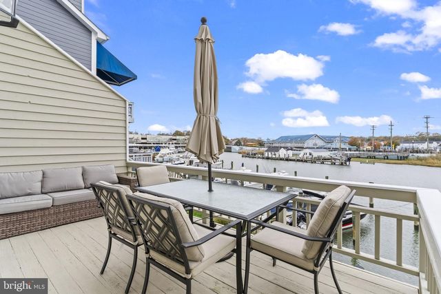 8074 WINDWARD KEY DR, Chesapeake Beach, MD 20732