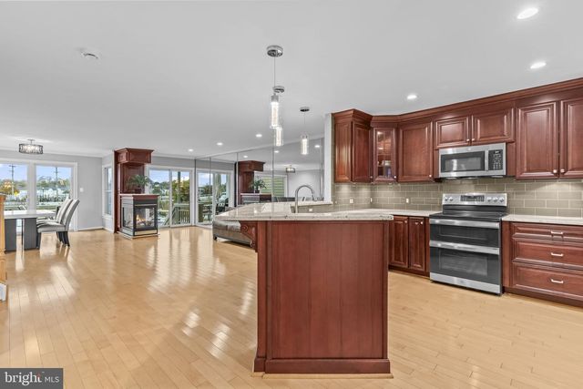 8074 WINDWARD KEY DR, Chesapeake Beach, MD 20732