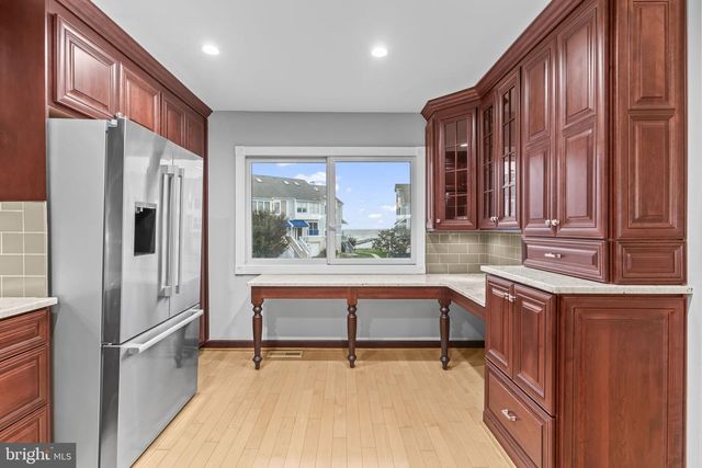 8074 WINDWARD KEY DR, Chesapeake Beach, MD 20732