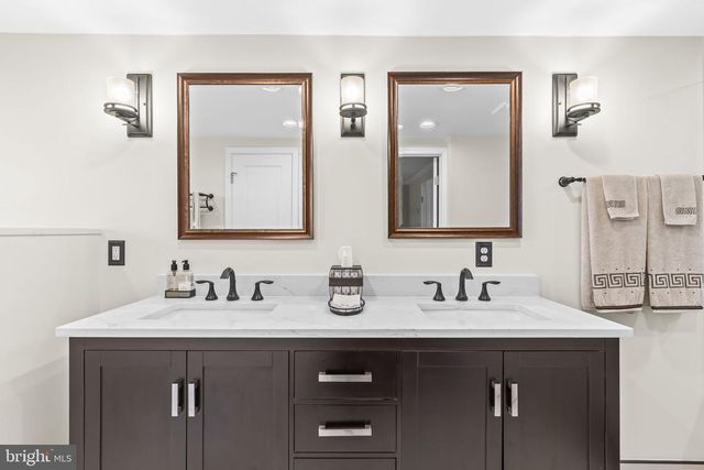 8074 WINDWARD KEY DR, Chesapeake Beach, MD 20732