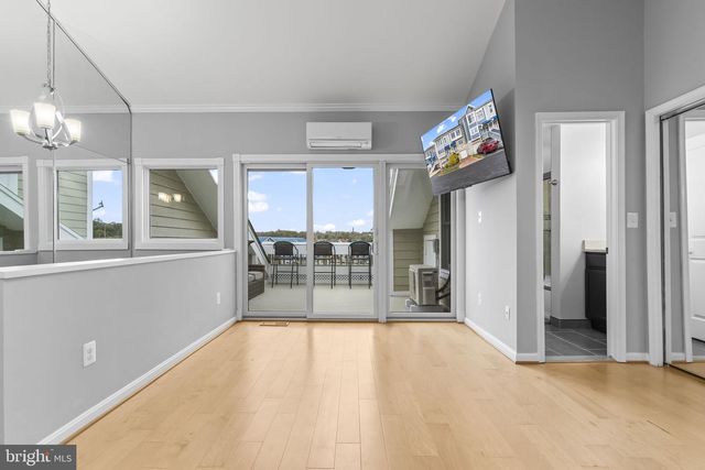 8074 WINDWARD KEY DR, Chesapeake Beach, MD 20732