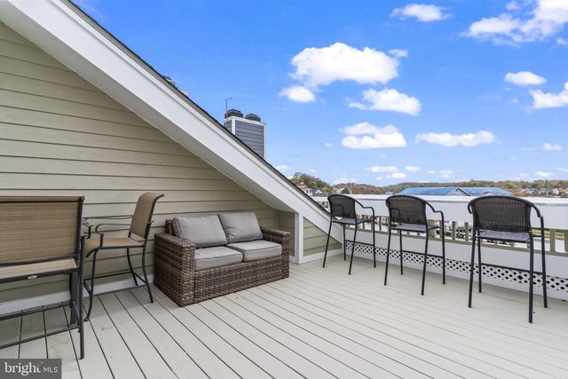 8074 WINDWARD KEY DR, Chesapeake Beach, MD 20732