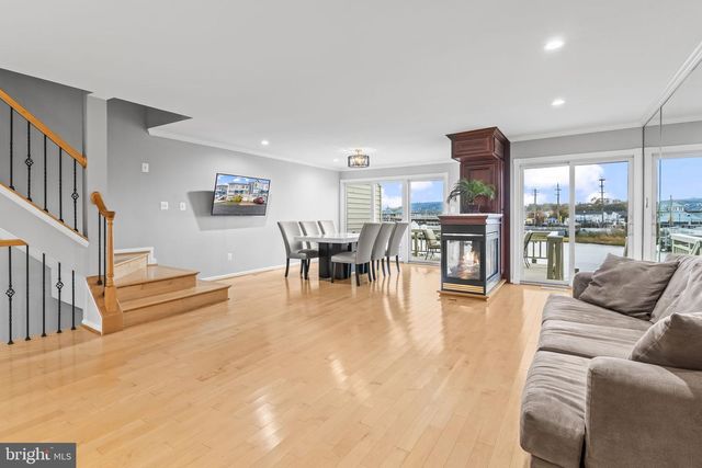 8074 WINDWARD KEY DR, Chesapeake Beach, MD 20732