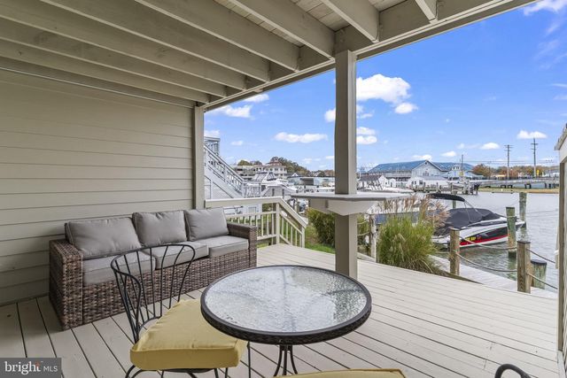 8074 WINDWARD KEY DR, Chesapeake Beach, MD 20732