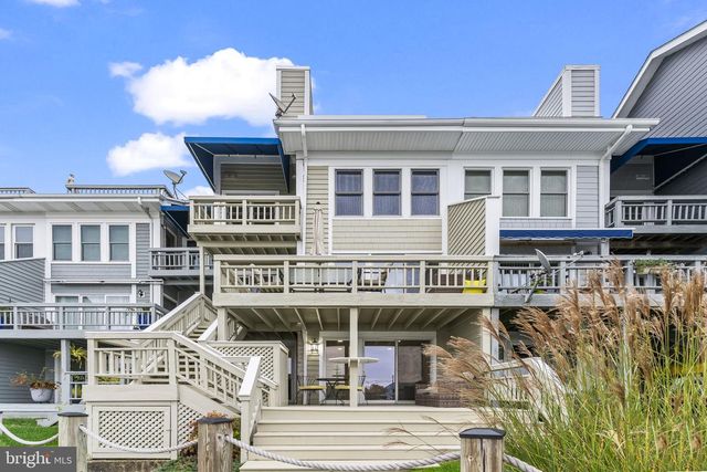 8074 WINDWARD KEY DR, Chesapeake Beach, MD 20732