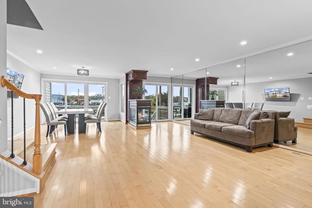 8074 WINDWARD KEY DR, Chesapeake Beach, MD 20732