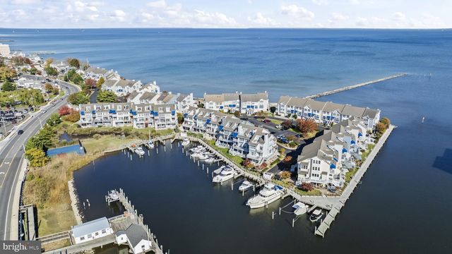 8074 WINDWARD KEY DR, Chesapeake Beach, MD 20732