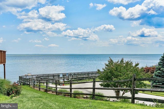 8074 WINDWARD KEY DR, Chesapeake Beach, MD 20732