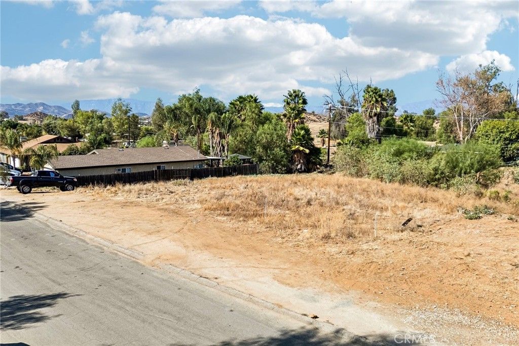 1 Gaviota, Quail Valley, CA 92587 — photo 2