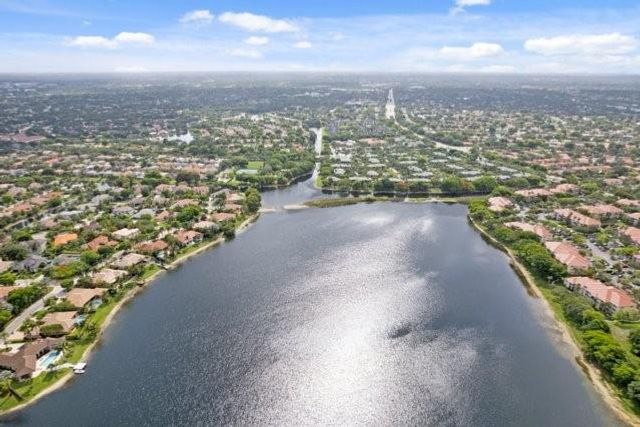 11904 NW 9th St, Coral Springs, FL 33071