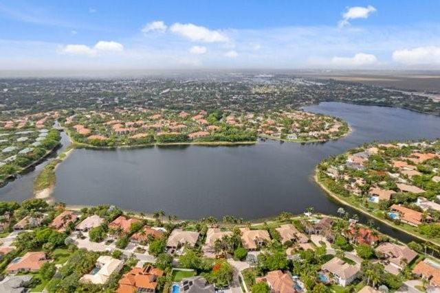 11904 NW 9th St, Coral Springs, FL 33071