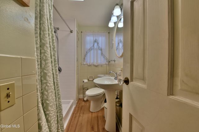 27 Sidney Avenue, Waterford, NY 12188