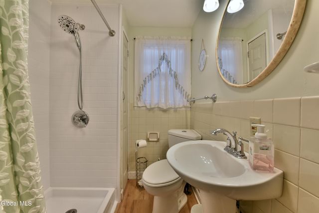 27 Sidney Avenue, Waterford, NY 12188