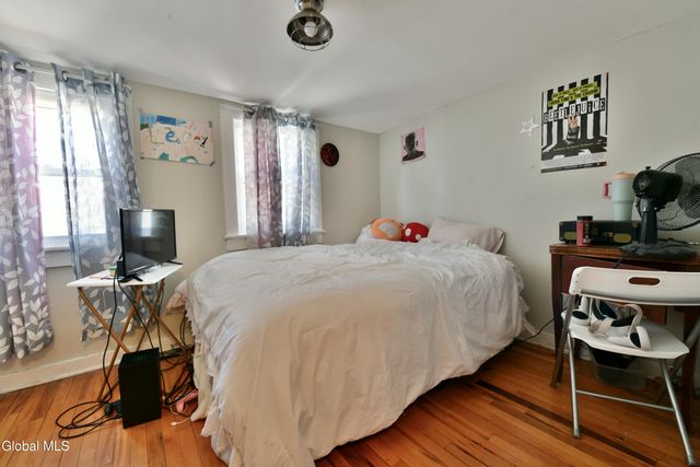 27 Sidney Avenue, Waterford, NY 12188