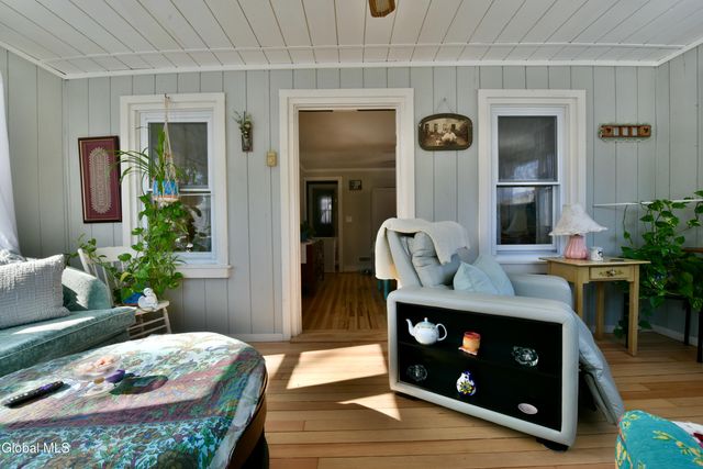 27 Sidney Avenue, Waterford, NY 12188