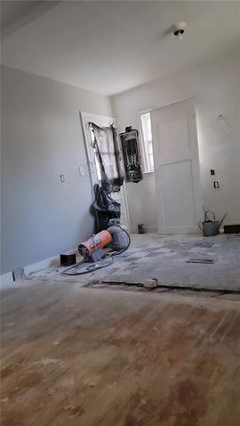 2676 Oldknow NW Drive, Atlanta, GA 30318