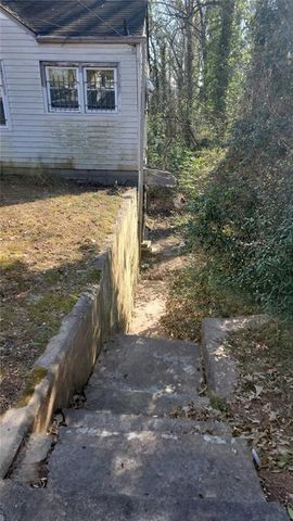 2676 Oldknow NW Drive, Atlanta, GA 30318