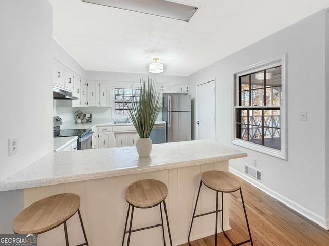 4504 Stacey Drive, Oakwood, GA 30566