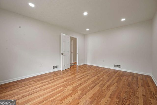 4504 Stacey Drive, Oakwood, GA 30566