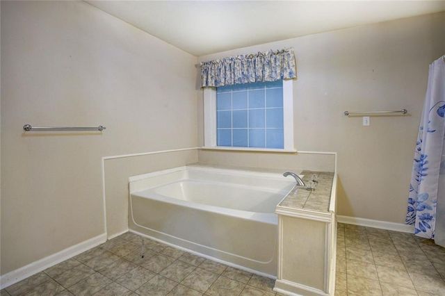 27 N Broad Street, Porterdale, GA 30014