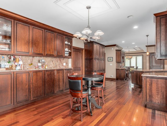 5605 S Kensington Avenue, Countryside, IL 60525
