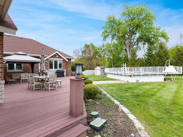 5605 S Kensington Avenue, Countryside, IL 60525