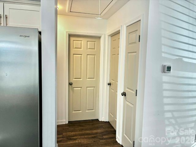 1096 12th Avenue NW, Hickory, NC 28601