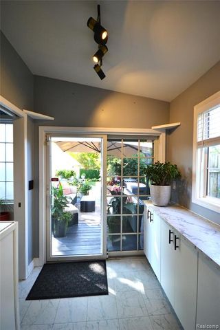 1268 Davis Avenue, Birmingham, MI 48009