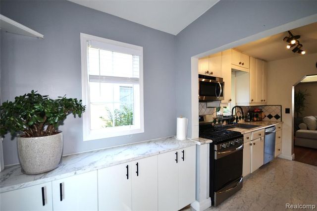 1268 Davis Avenue, Birmingham, MI 48009