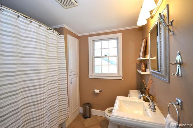 1268 Davis Avenue, Birmingham, MI 48009