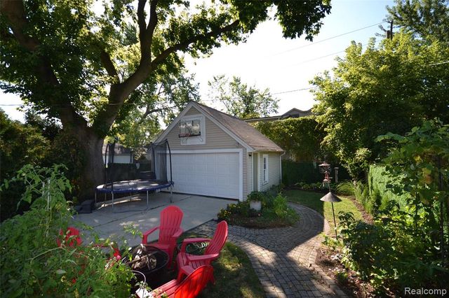 1268 Davis Avenue, Birmingham, MI 48009