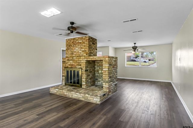 2114 Woodhaven, Tyler, TX 75701