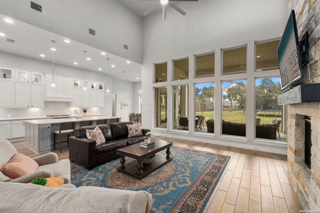 3839 Escalera Pass, Bulverde, TX 78163