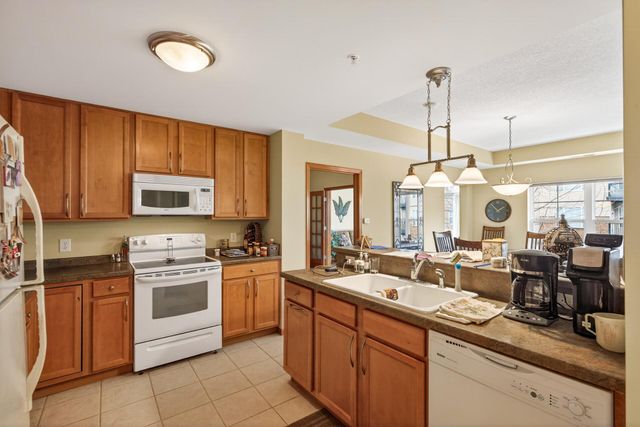 2540 38th Avenue NE 203, Saint Anthony, MN 55421