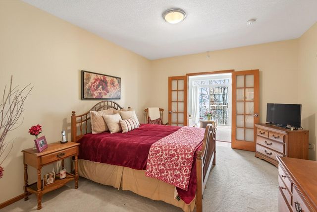 2540 38th Avenue NE 203, Saint Anthony, MN 55421