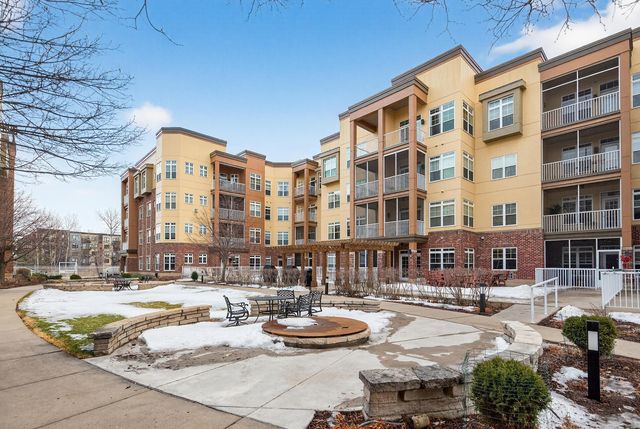 2540 38th Avenue NE 203, Saint Anthony, MN 55421