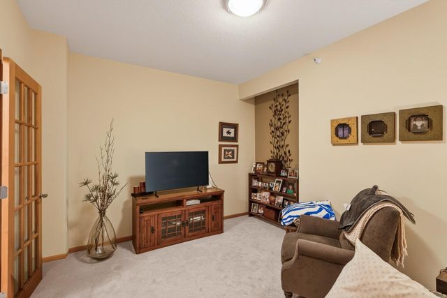 2540 38th Avenue NE 203, Saint Anthony, MN 55421