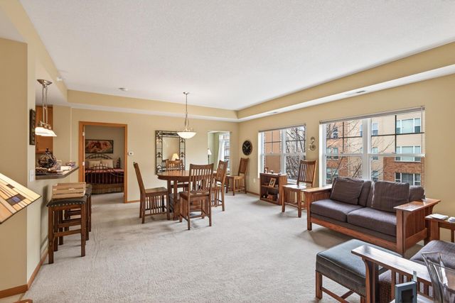 2540 38th Avenue NE 203, Saint Anthony, MN 55421