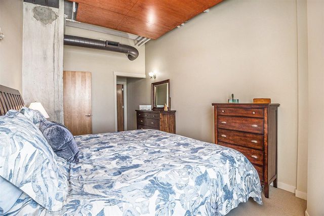 105 W Danaher Street 201, Ludington, MI 49431