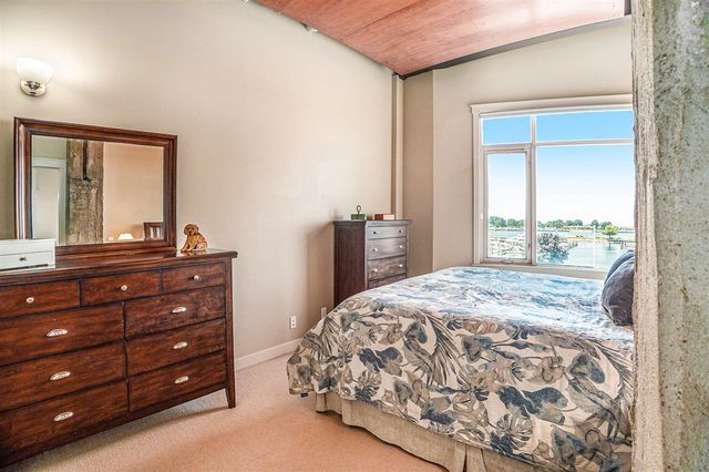 105 W Danaher Street 201, Ludington, MI 49431