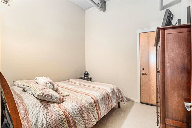 105 W Danaher Street 201, Ludington, MI 49431